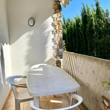 Maison A'mare شقة